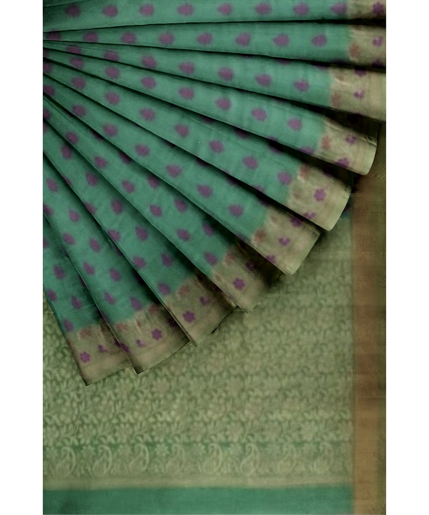 Classic Sea Green Saree With Contrast Magenta Motif And Golden Mago  Zari Border Running Plain Blouse With Sleeves Print - With Blouse - SonaMandir